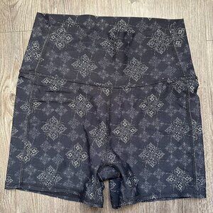 JoyLab XS High Waisted Exercise Running Bike Shorts Grey/White Diamond Pattern